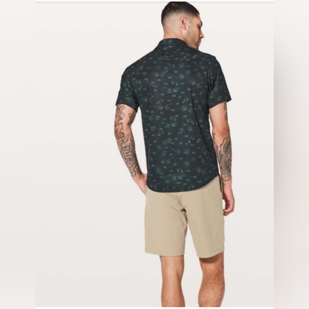 Lululemon Men Shirt 2XL Camo Airing Easy Short Sleeve Black - Picture 2 of 9